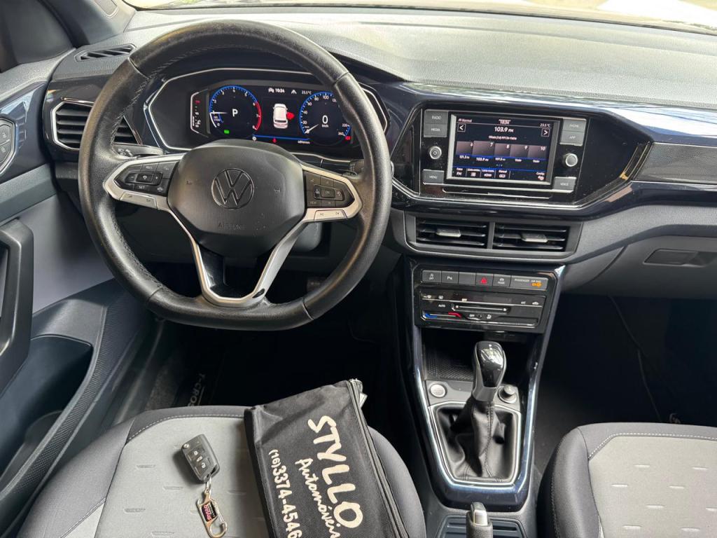 VOLKSWAGEN T-Cross - Foto