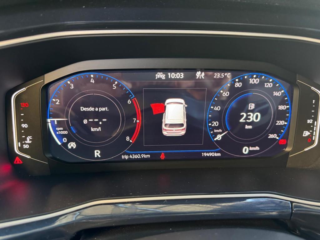 VOLKSWAGEN T-Cross - Foto