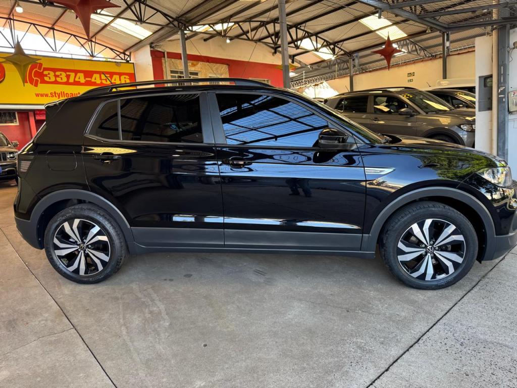 VOLKSWAGEN T-Cross - Foto