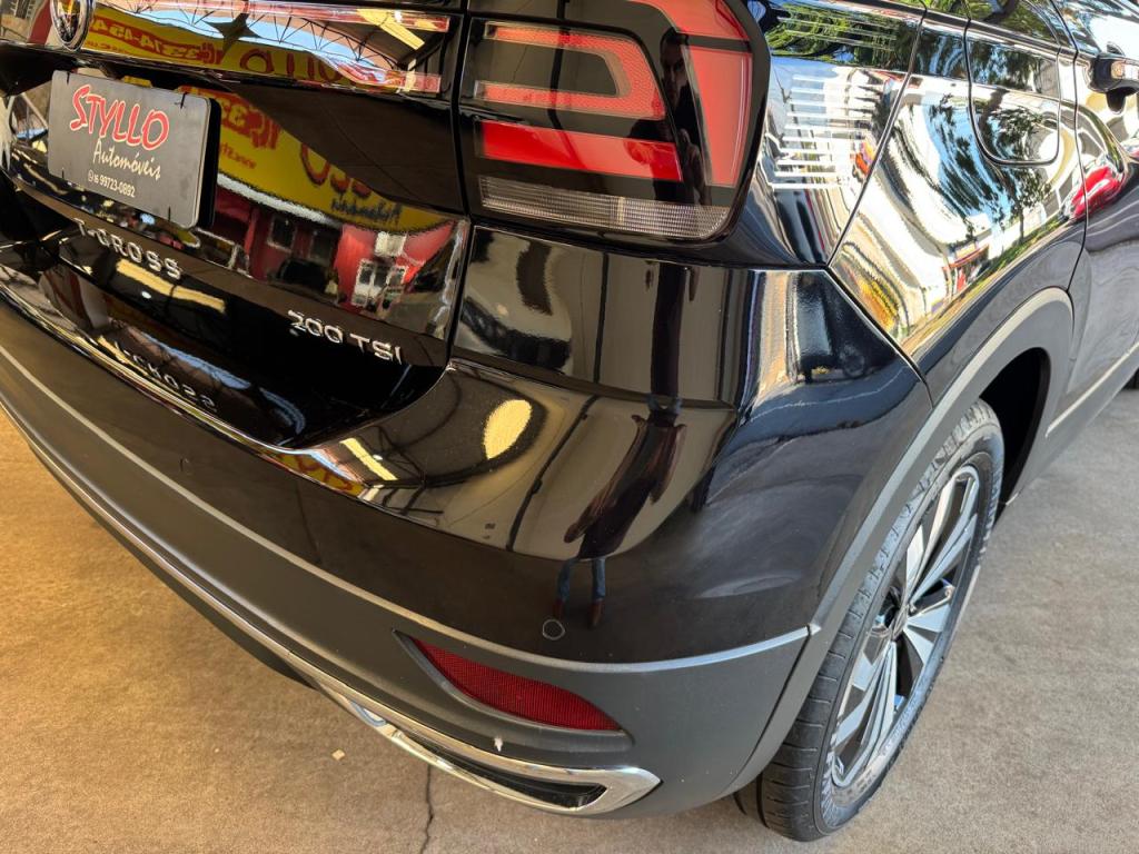 VOLKSWAGEN T-Cross - Foto