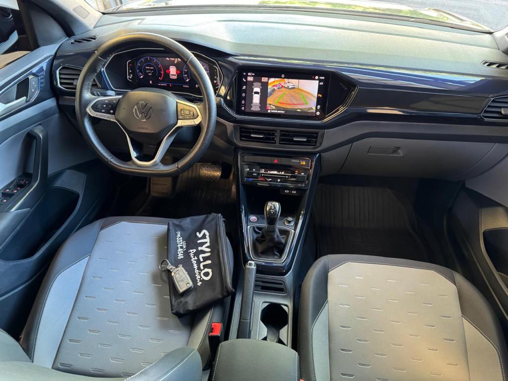 VOLKSWAGEN T-Cross - Foto