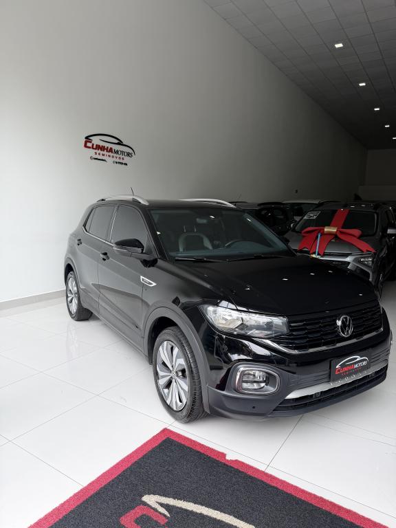 VOLKSWAGEN T-Cross - Foto