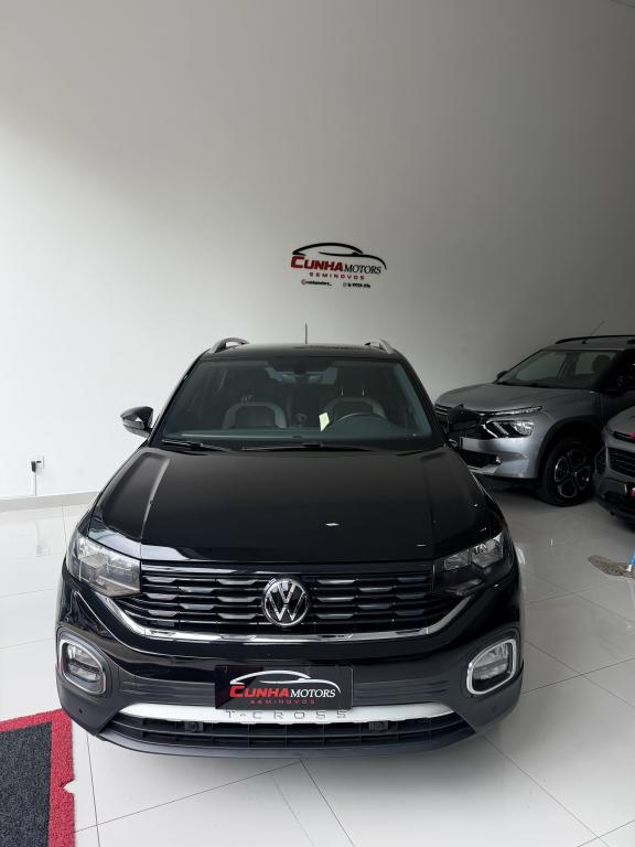 VOLKSWAGEN T-Cross - Foto