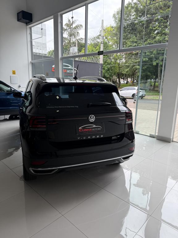 VOLKSWAGEN T-Cross - Foto