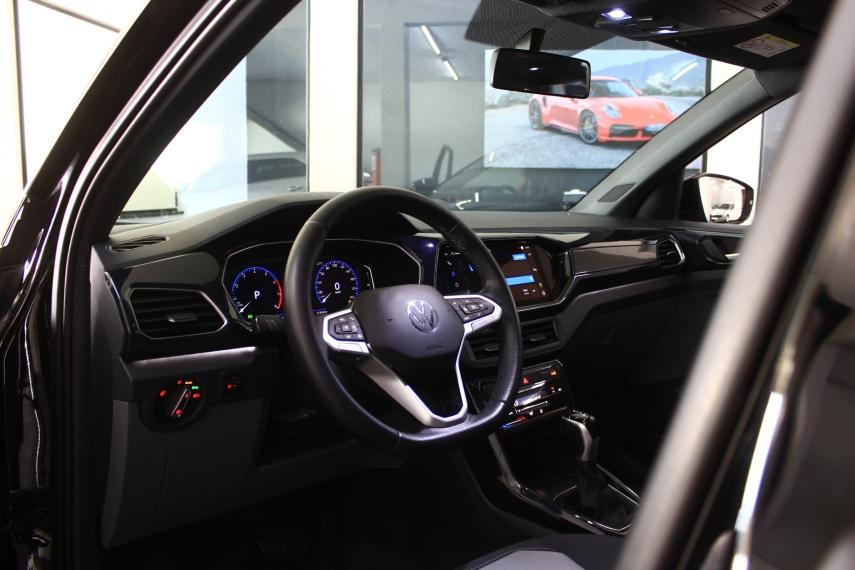VOLKSWAGEN T-Cross - Foto