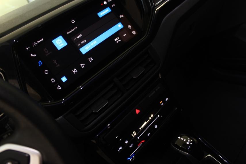 VOLKSWAGEN T-Cross - Foto