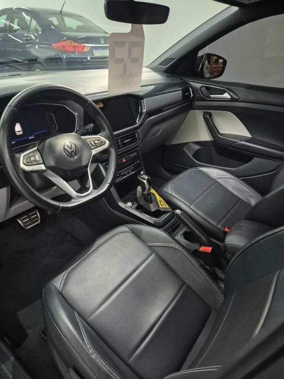 VOLKSWAGEN T-Cross - Foto