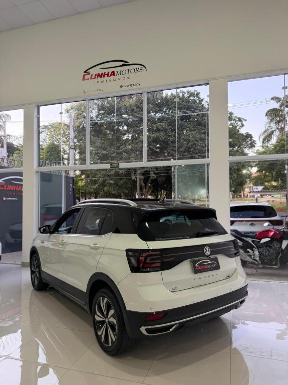 VOLKSWAGEN T-Cross - Foto