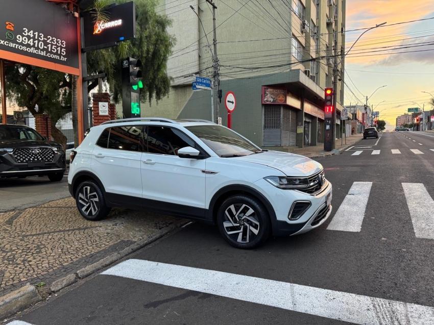 VOLKSWAGEN T-Cross - Foto