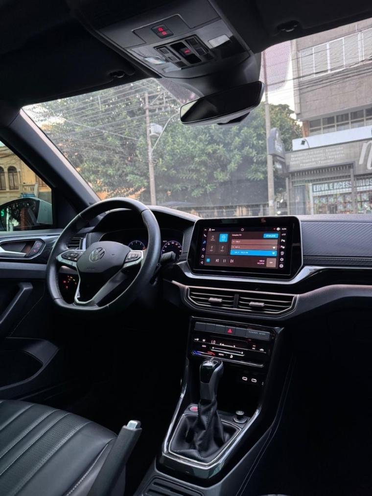 VOLKSWAGEN T-Cross - Foto