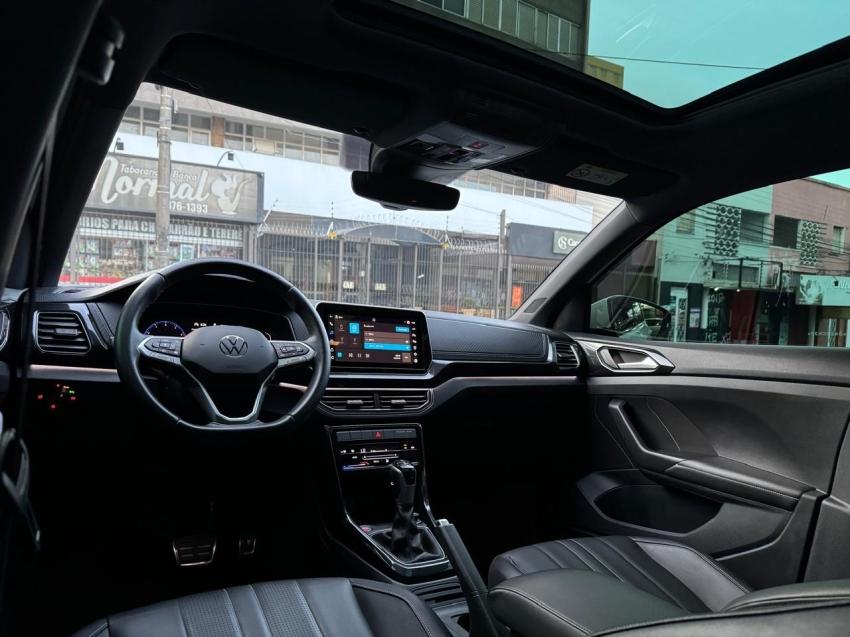 VOLKSWAGEN T-Cross - Foto