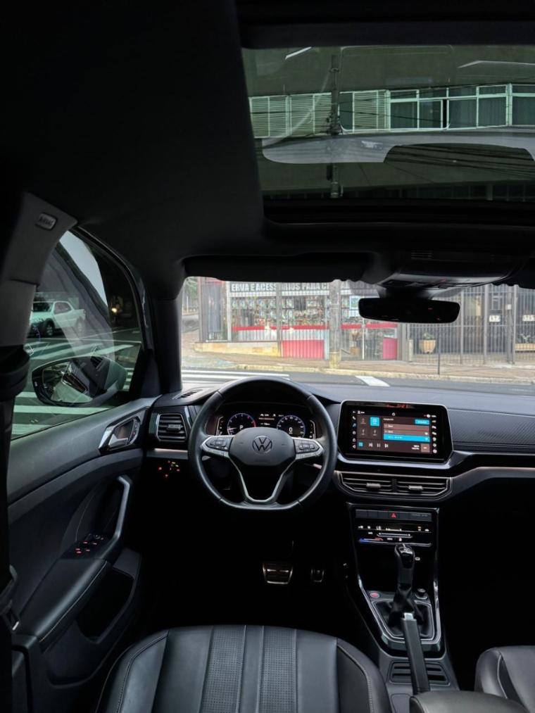 VOLKSWAGEN T-Cross - Foto