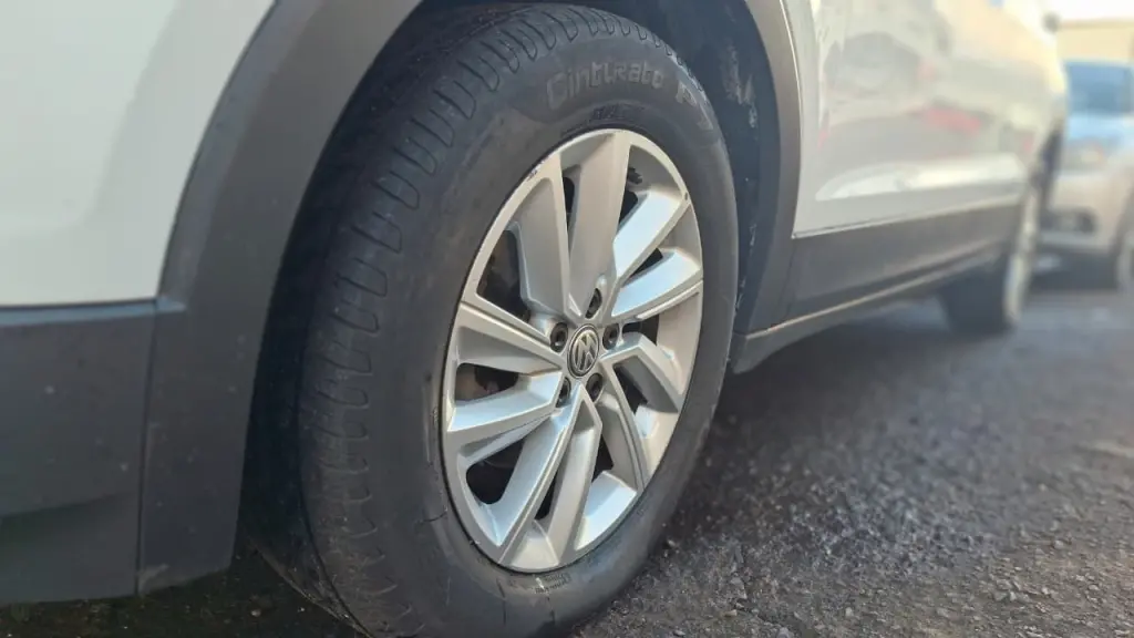 VOLKSWAGEN T-Cross - Foto