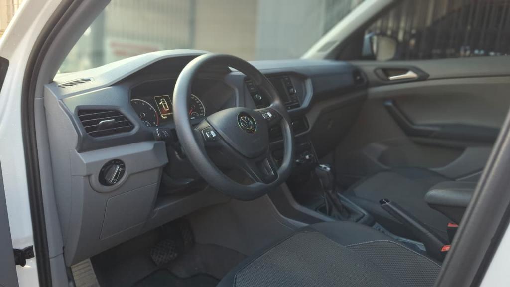 VOLKSWAGEN T-Cross - Foto