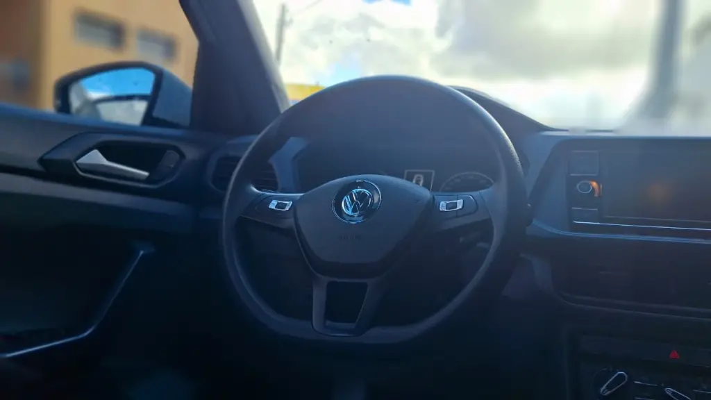 VOLKSWAGEN T-Cross - Foto