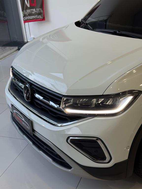 VOLKSWAGEN T-Cross - Foto
