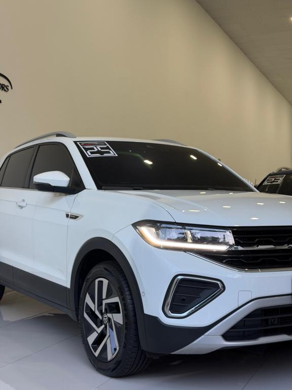 VOLKSWAGEN T-Cross - Foto