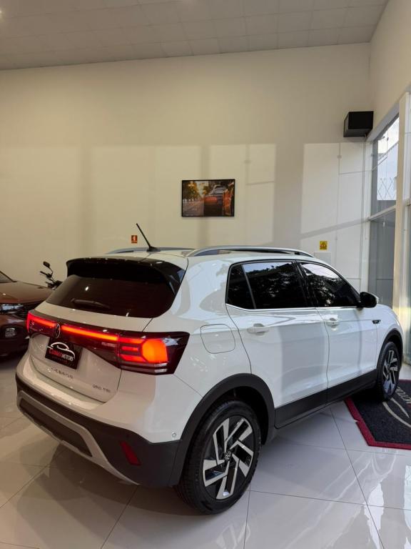 VOLKSWAGEN T-Cross - Foto