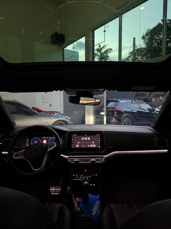 VOLKSWAGEN T-Cross - Foto