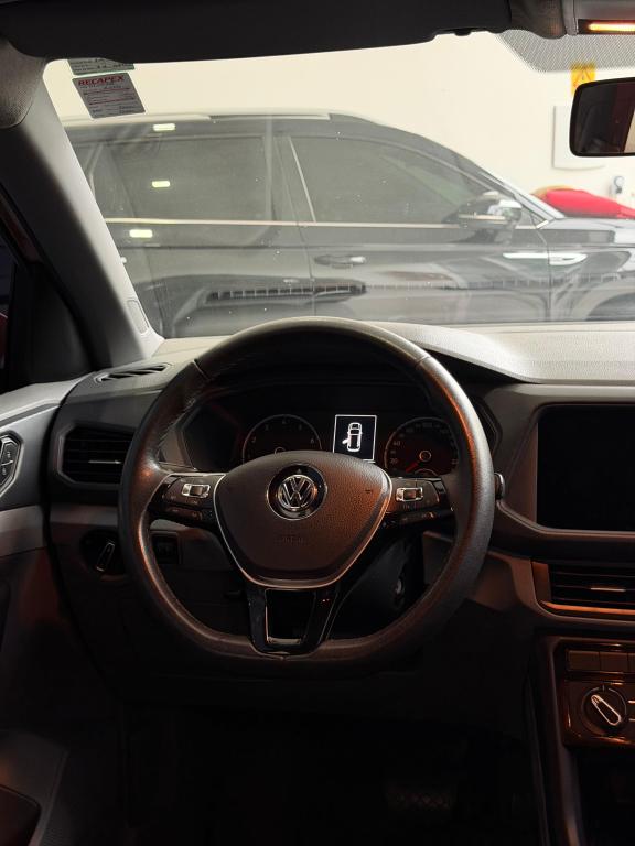VOLKSWAGEN T-Cross - Foto