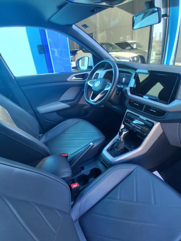 VOLKSWAGEN T-Cross - Foto