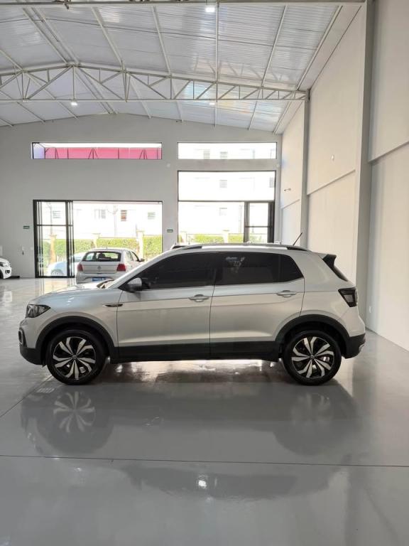 VOLKSWAGEN T-Cross - Foto