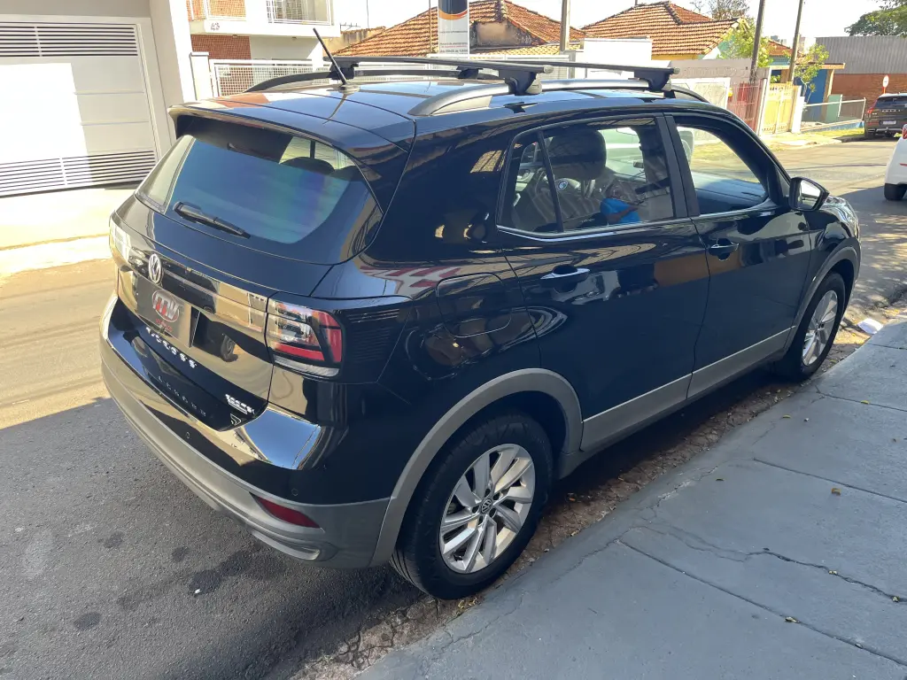 VOLKSWAGEN T-Cross - Foto