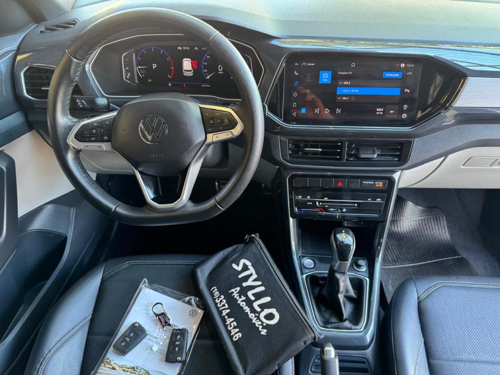 VOLKSWAGEN T-Cross - Foto