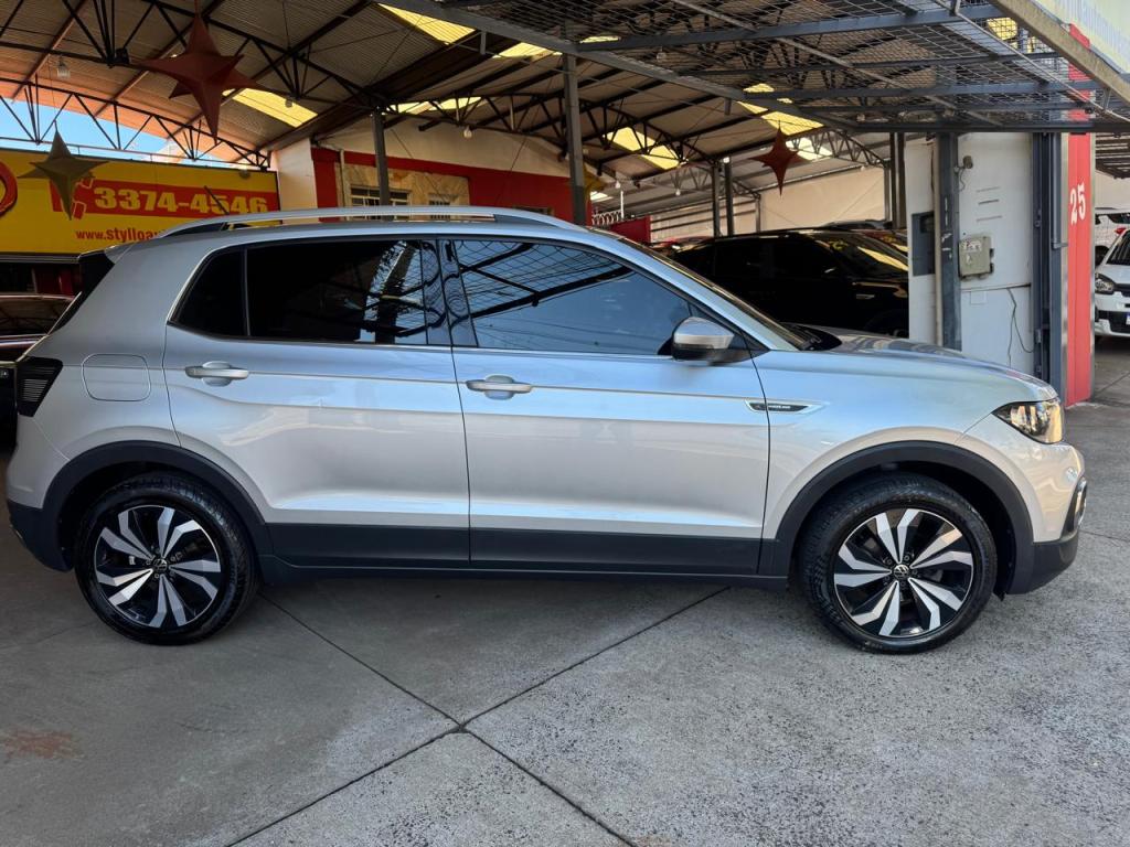 VOLKSWAGEN T-Cross - Foto