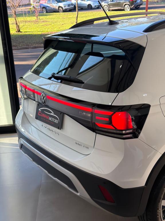 VOLKSWAGEN T-Cross - Foto
