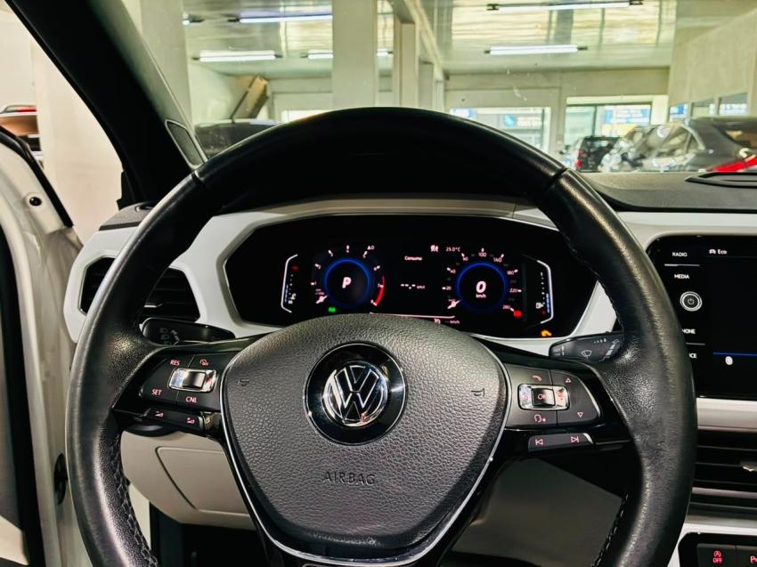 VOLKSWAGEN T-Cross - Foto