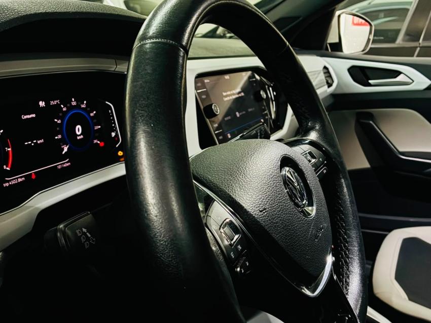 VOLKSWAGEN T-Cross - Foto