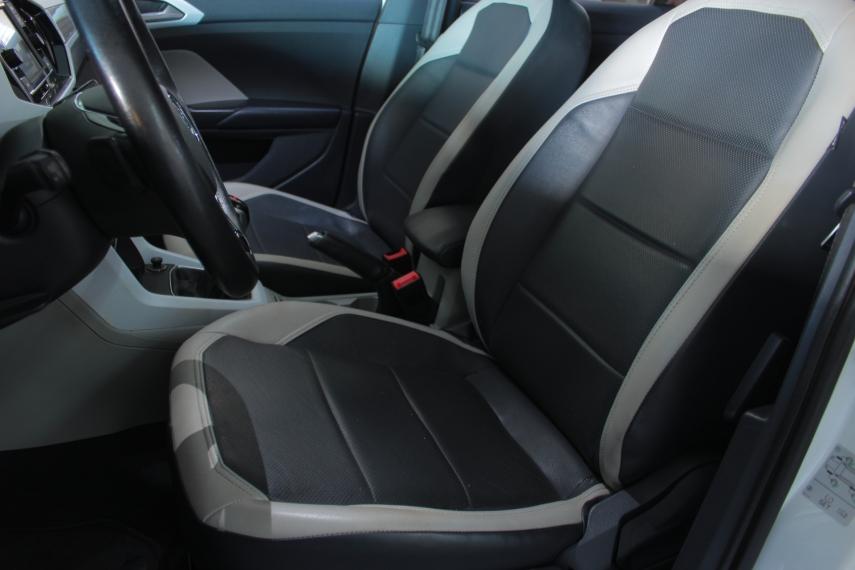 VOLKSWAGEN T-Cross - Foto