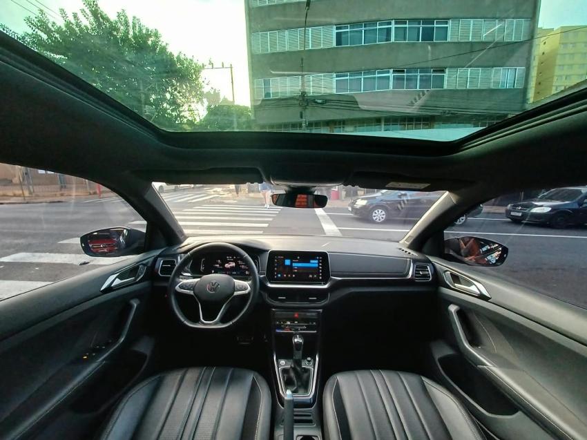 VOLKSWAGEN T-Cross - Foto