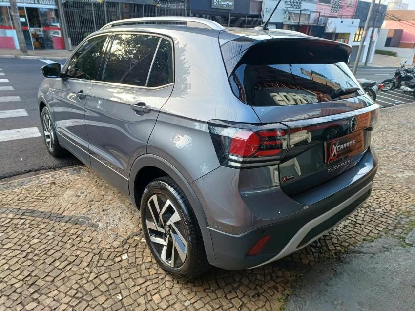 VOLKSWAGEN T-Cross - Foto
