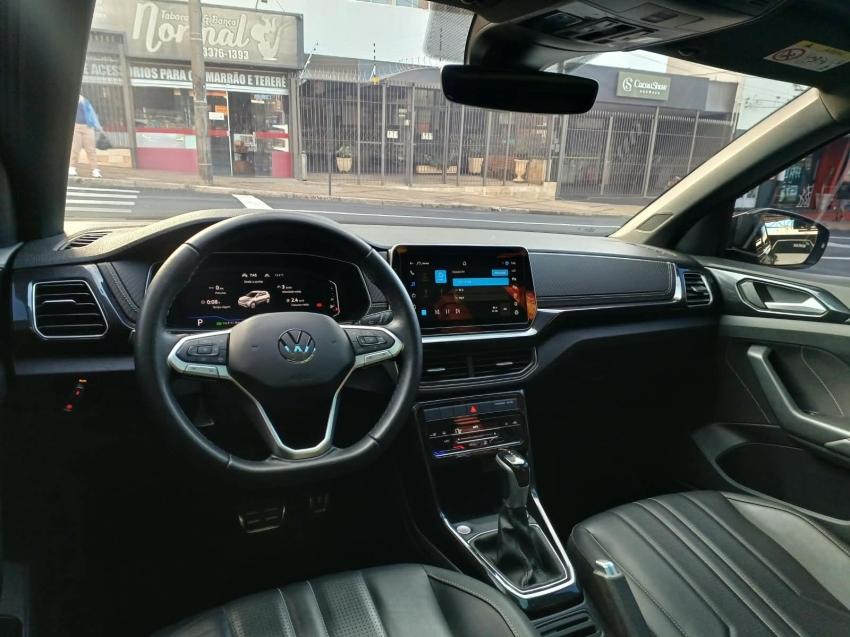 VOLKSWAGEN T-Cross - Foto