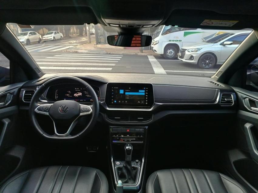 VOLKSWAGEN T-Cross - Foto