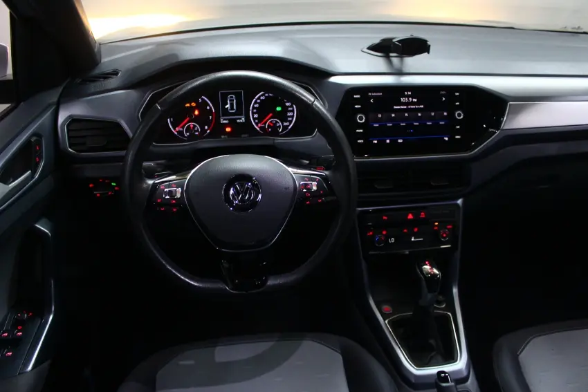 VOLKSWAGEN T-Cross - Foto