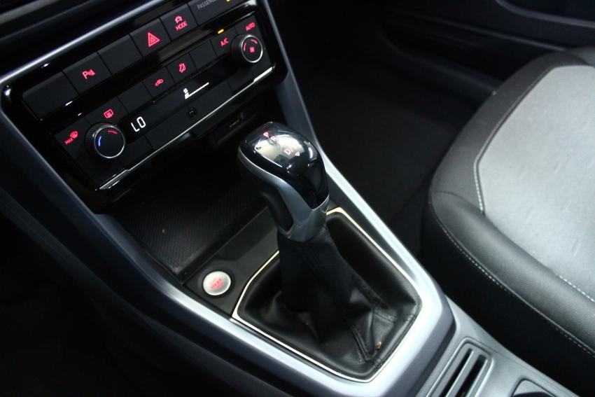 VOLKSWAGEN T-Cross - Foto