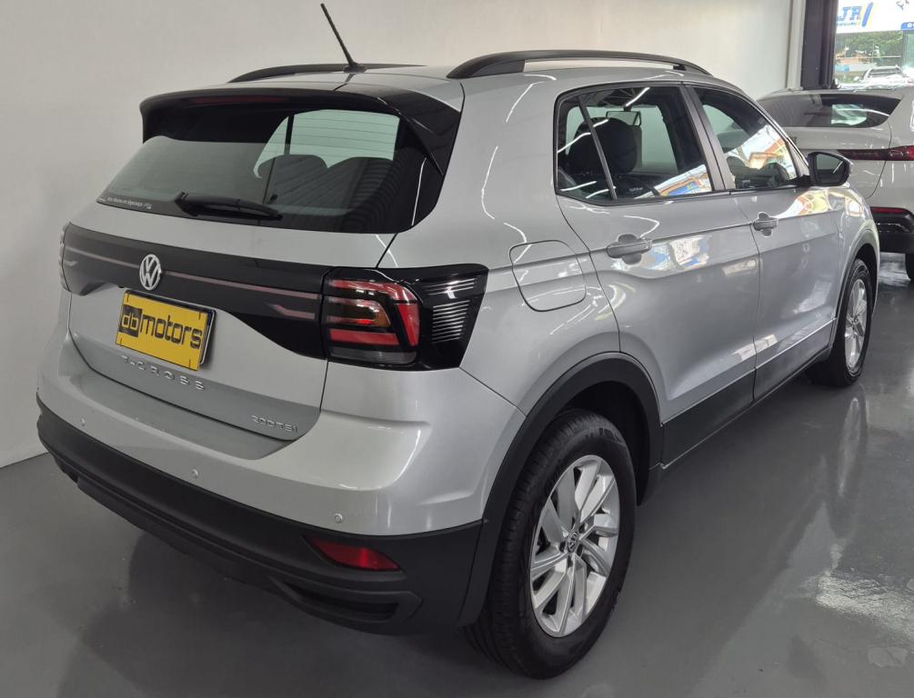 VOLKSWAGEN T-Cross - Foto