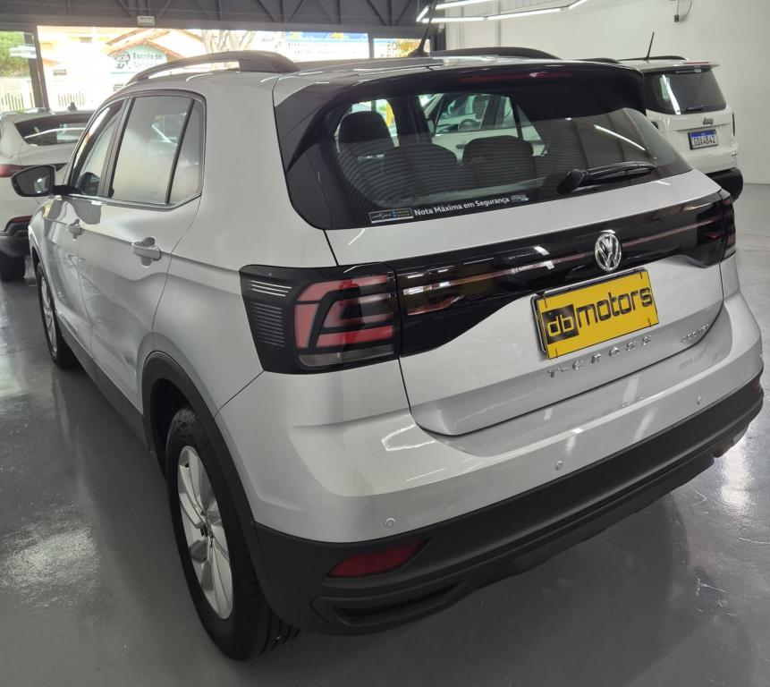 VOLKSWAGEN T-Cross - Foto