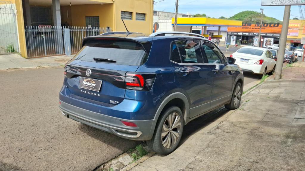 VOLKSWAGEN T-Cross - Foto