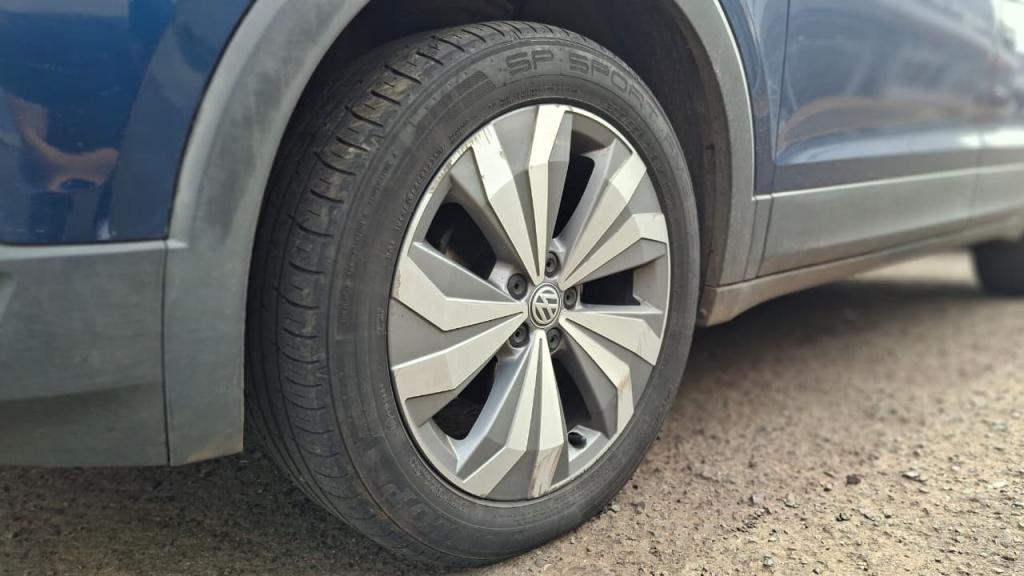 VOLKSWAGEN T-Cross - Foto