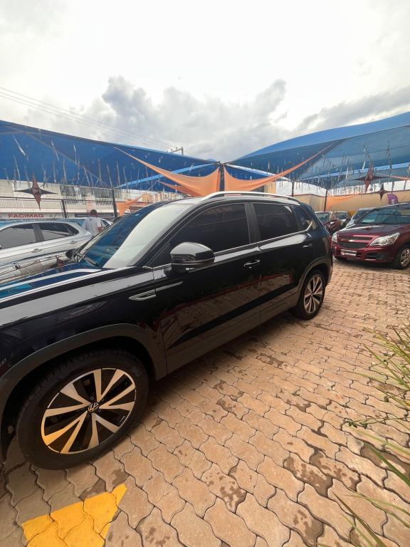 VOLKSWAGEN Taos - Foto