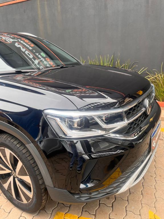 VOLKSWAGEN Taos - Foto