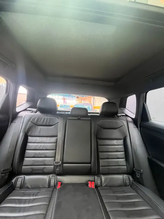 VOLKSWAGEN Taos - Foto