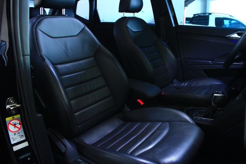 VOLKSWAGEN Taos - Foto