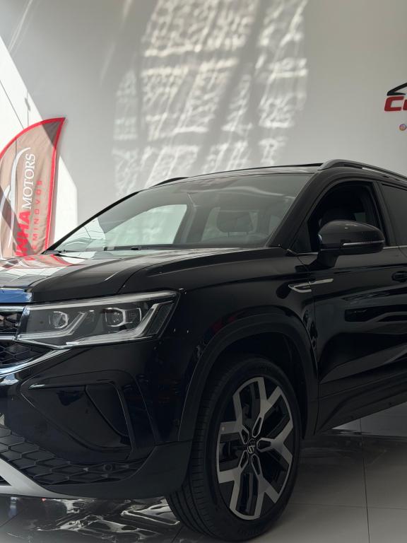 VOLKSWAGEN Taos - Foto