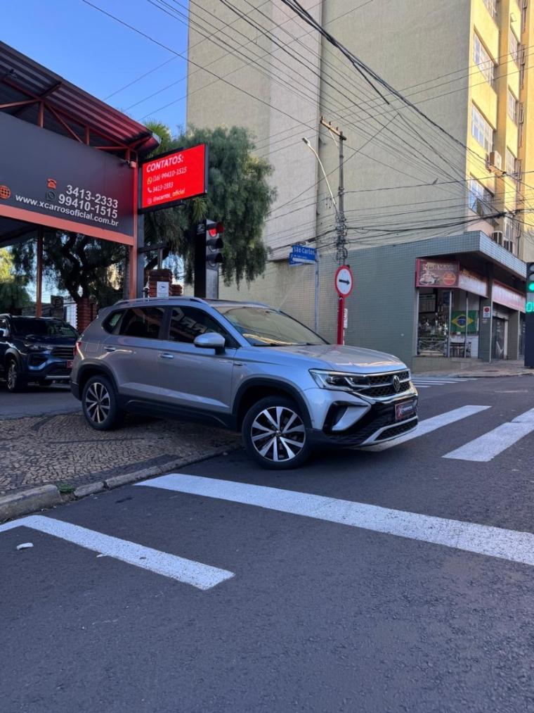 VOLKSWAGEN Taos - Foto