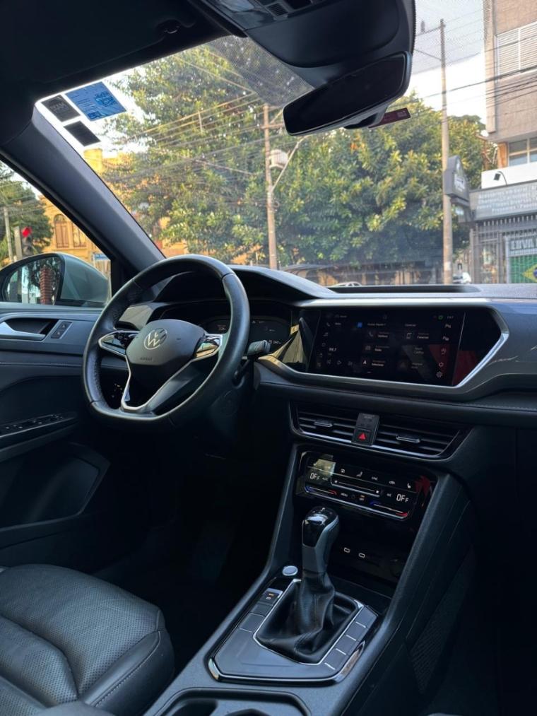 VOLKSWAGEN Taos - Foto
